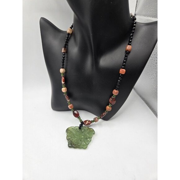 VTG Carved Jadeite Butterfly w/ Onyx Jasper Agate Jade Gemstone beads necklace - Picture 4 of 7